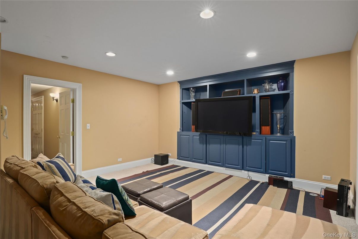 Interior, Living room, Recessed Lighting