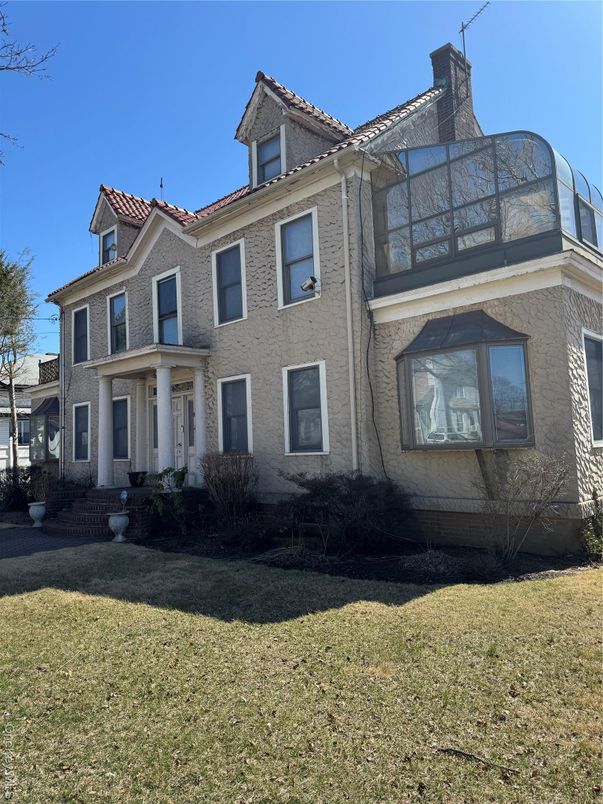 Exterior, Facade, Brick Facade, Mediterranean