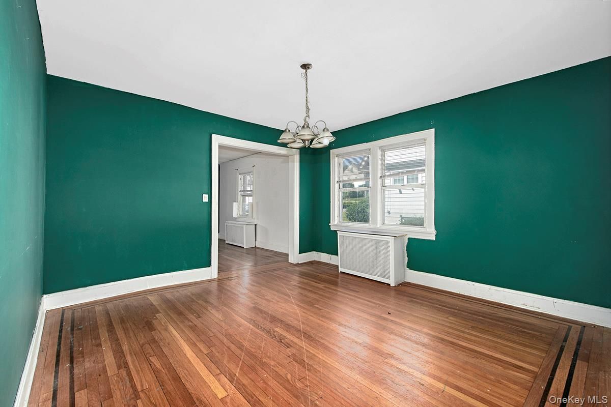 Chandelier, Empty room, Interior, Wood Texture Flooring