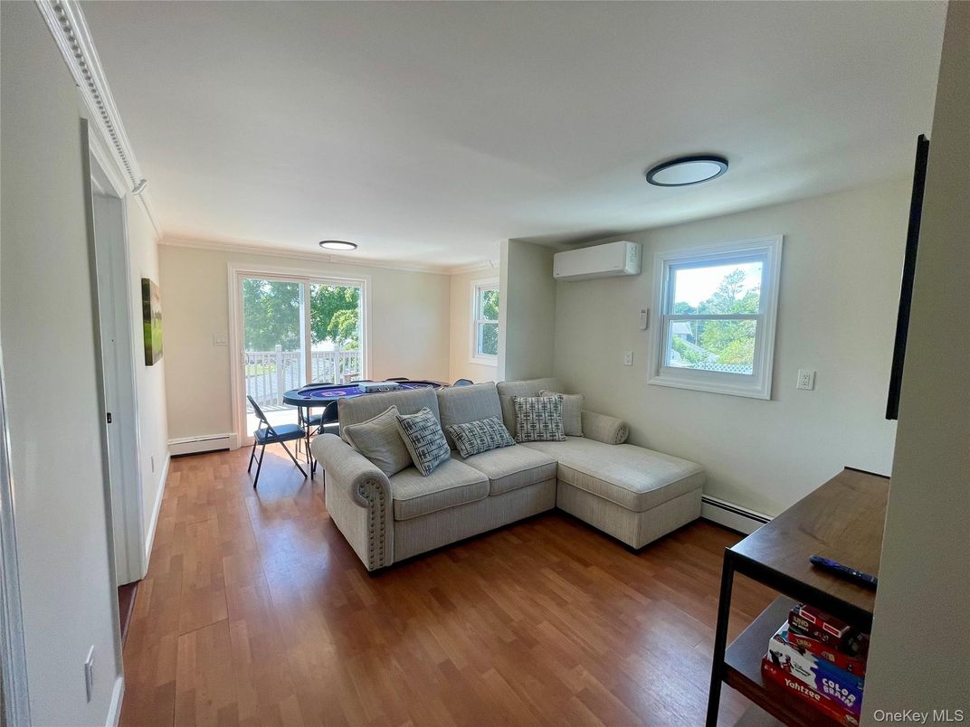 Game Room, Interior, Wood Texture Flooring