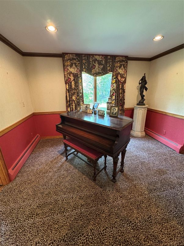 Interior, Piano, Recessed Lighting
