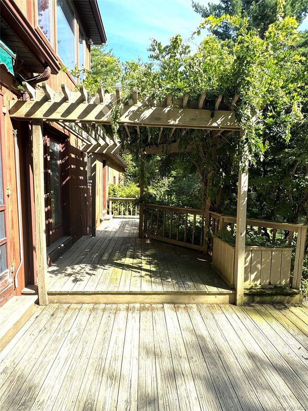 Exterior, Wood Texture Flooring