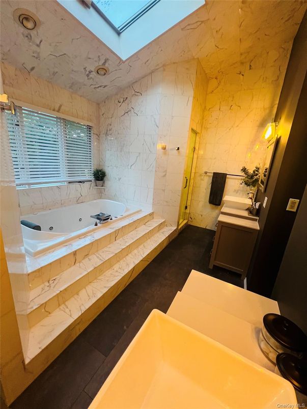 Bathroom, Interior, Marble Walls