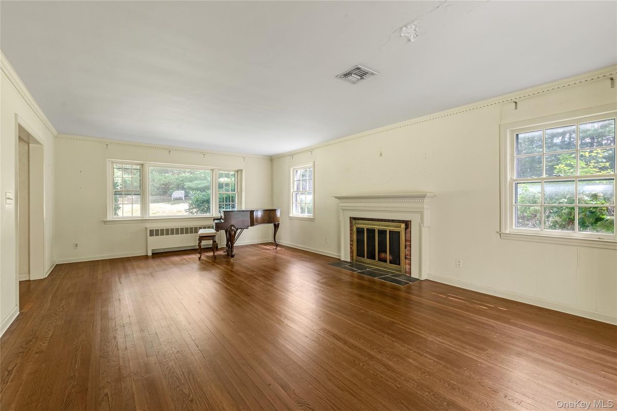 Empty room, Fireplace, Interior, Wood Texture Flooring