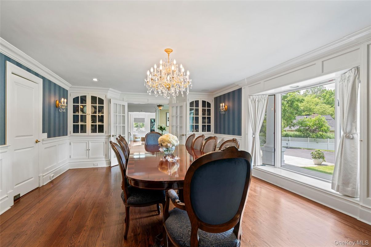 Chandelier, Dining room, Interior, Wood Texture Flooring