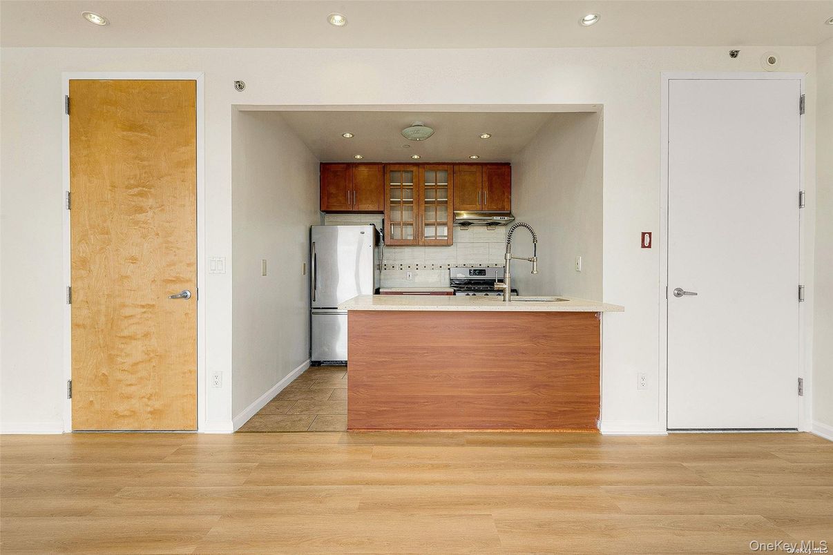 Interior, Kitchen, Recessed Lighting, Wood Texture Flooring