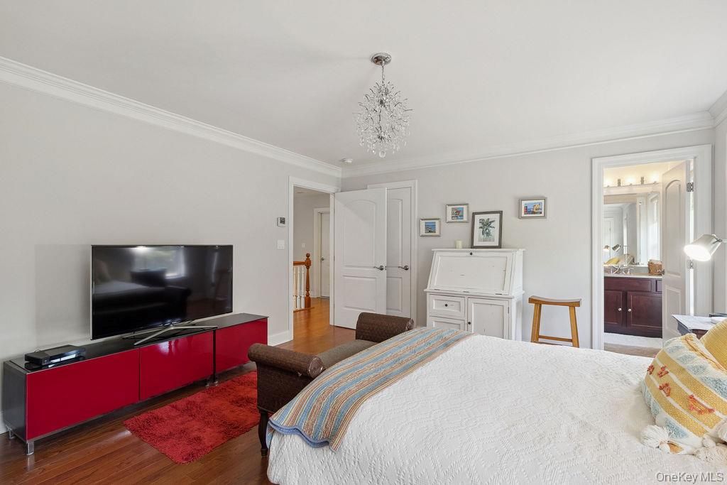 Bedroom, Interior, Pendant Lights, Wood Texture Flooring