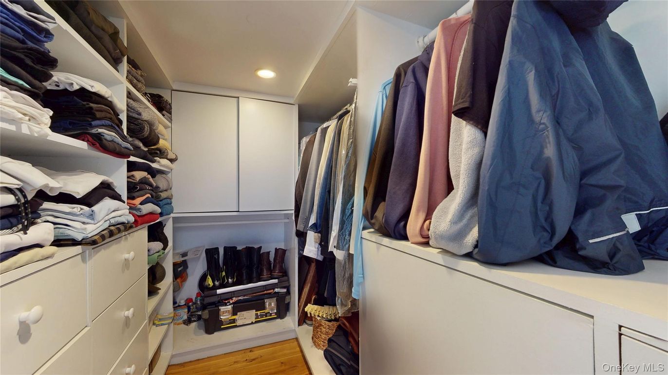 Interior, Recessed Lighting, Walk-in Closets, Wood Texture Flooring