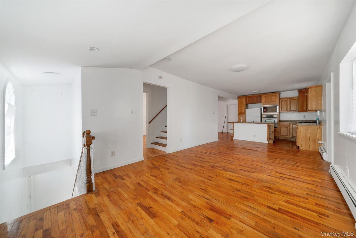 Empty room, Interior, Kitchen, Recessed Lighting, Wood Texture Flooring