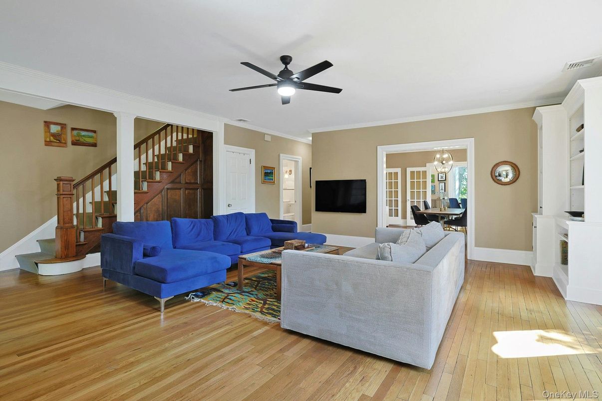 Chandelier, Dining room, Interior, Living room, Wood Texture Flooring