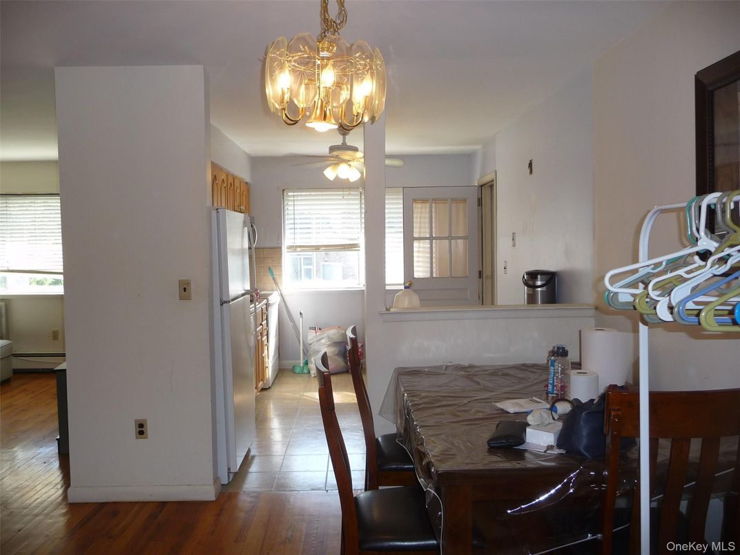 Chandelier, Dining room, Interior, Kitchen, Wood Texture Flooring