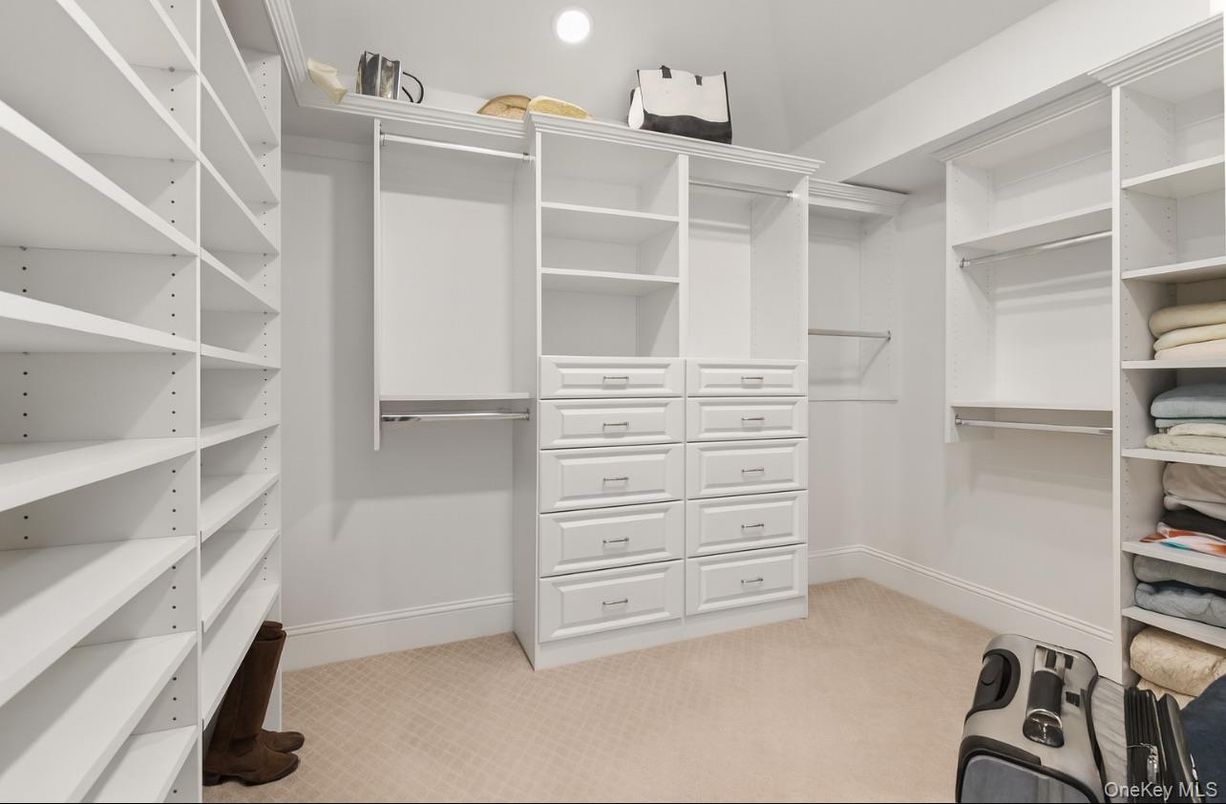 Interior, Recessed Lighting, Walk-in Closets