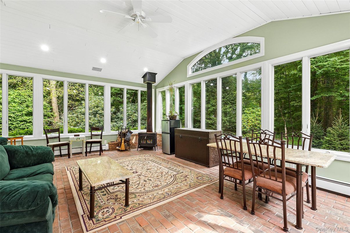 Dining room, Interior, Recessed Lighting, Sun Room