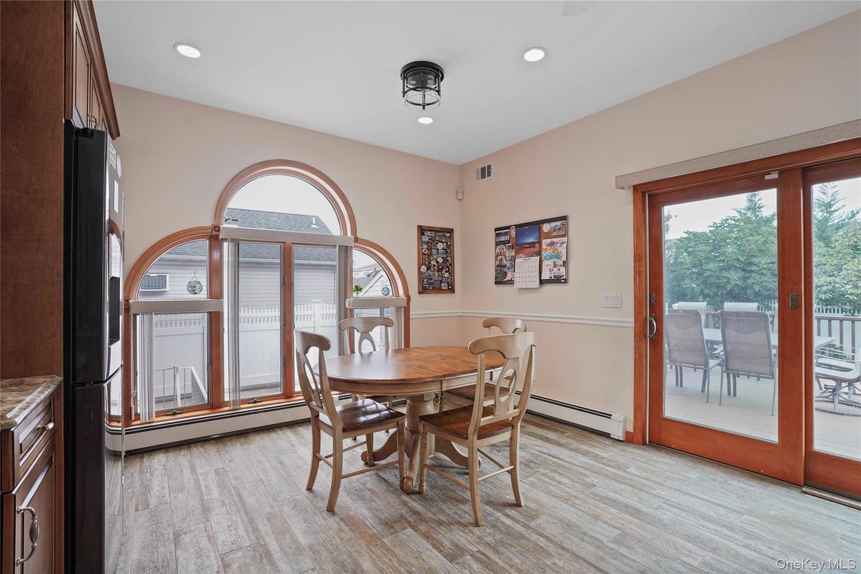 Dining room, Interior, Recessed Lighting, Wood Texture Flooring