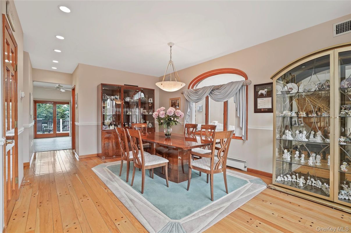 Dining room, Interior, Pendant Lights, Recessed Lighting, Wood Texture Flooring