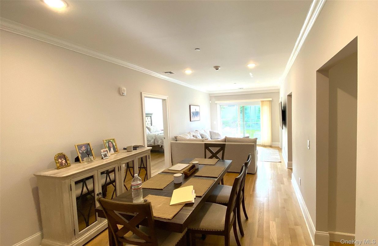 Dining room, Interior, Living room, Recessed Lighting, Wood Texture Flooring