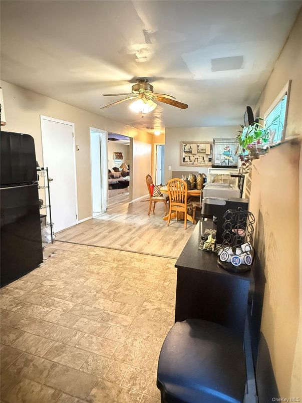 Dining room, Fireplace, Interior