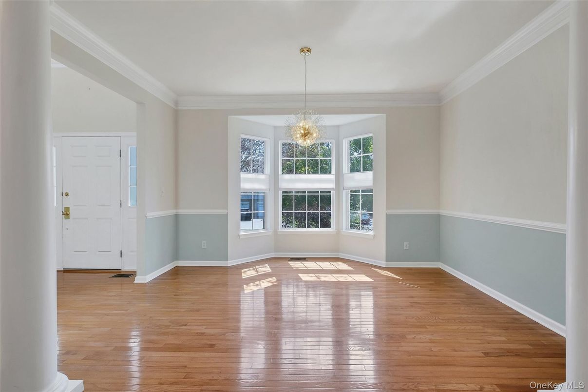 Chandelier, Empty room, Interior, Wood Texture Flooring