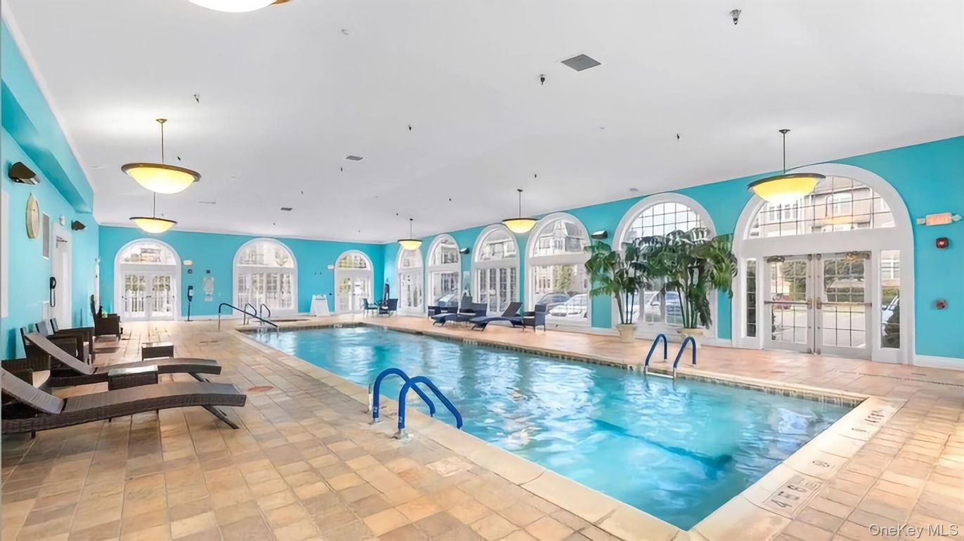 Interior, Pendant Lights, Pool, Recessed Lighting