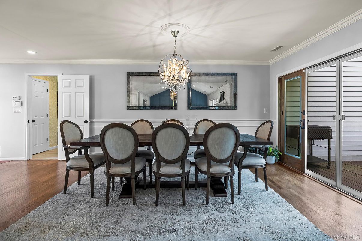 Chandelier, Dining room, Interior, Recessed Lighting, Wood Texture Flooring