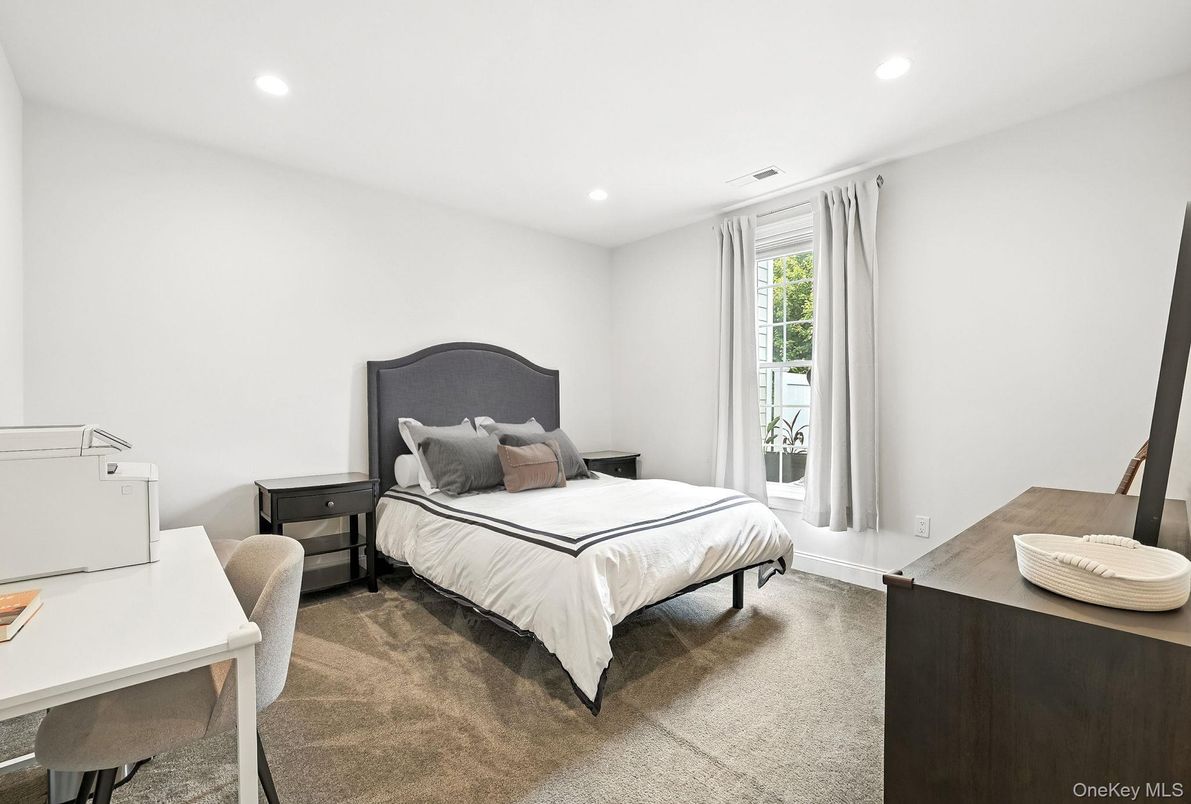 Bedroom, Home Office, Interior, Recessed Lighting