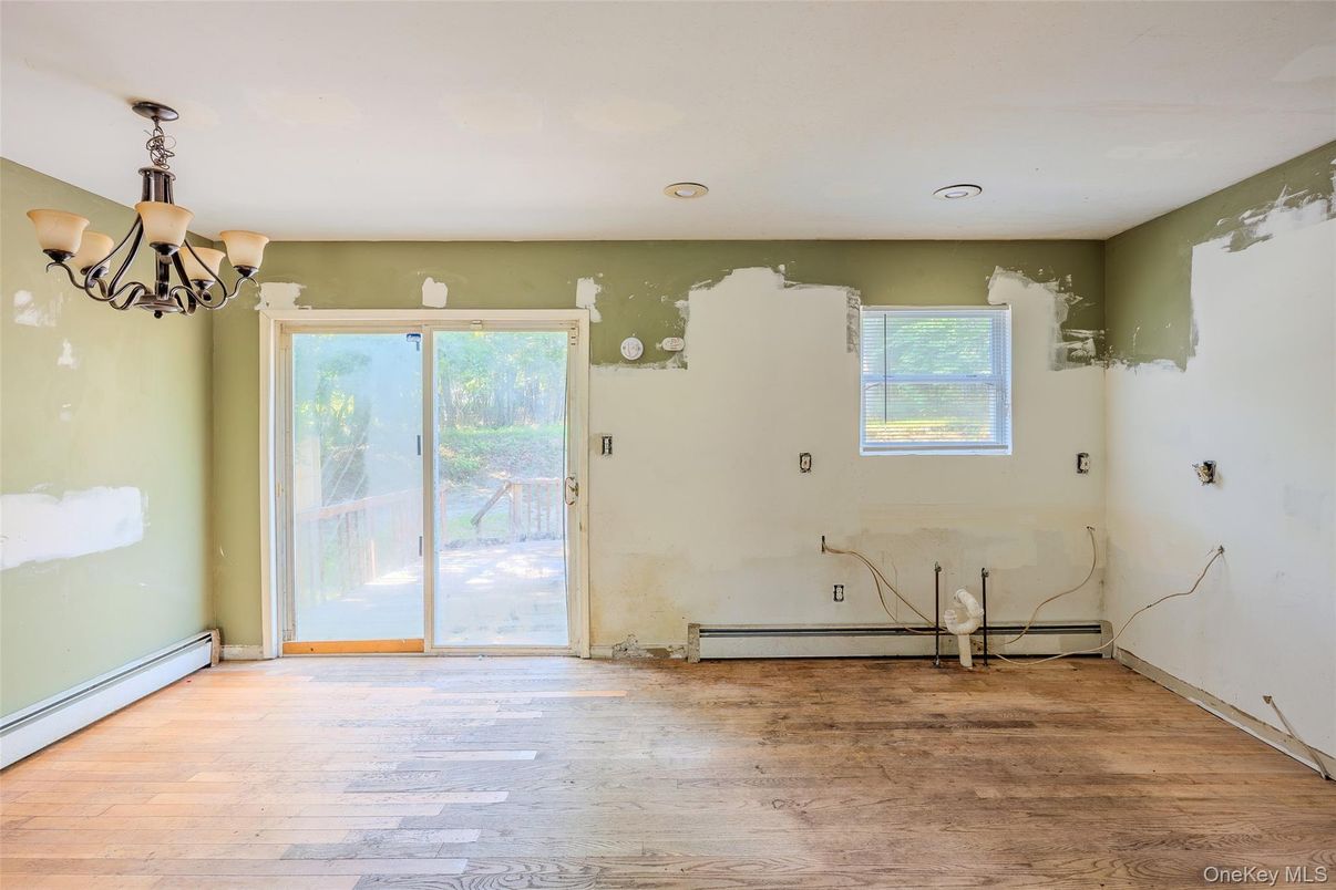 Chandelier, Empty room, Interior, Recessed Lighting, Wood Texture Flooring