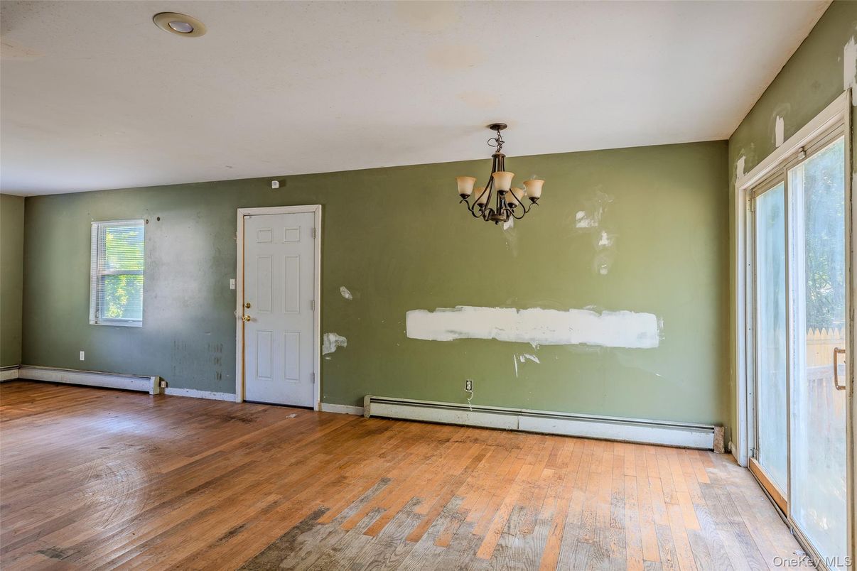 Chandelier, Empty room, Interior, Recessed Lighting, Wood Texture Flooring