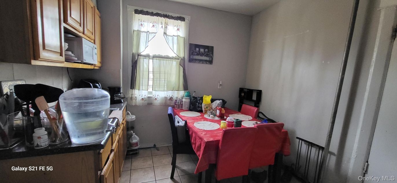 Dining room, Interior