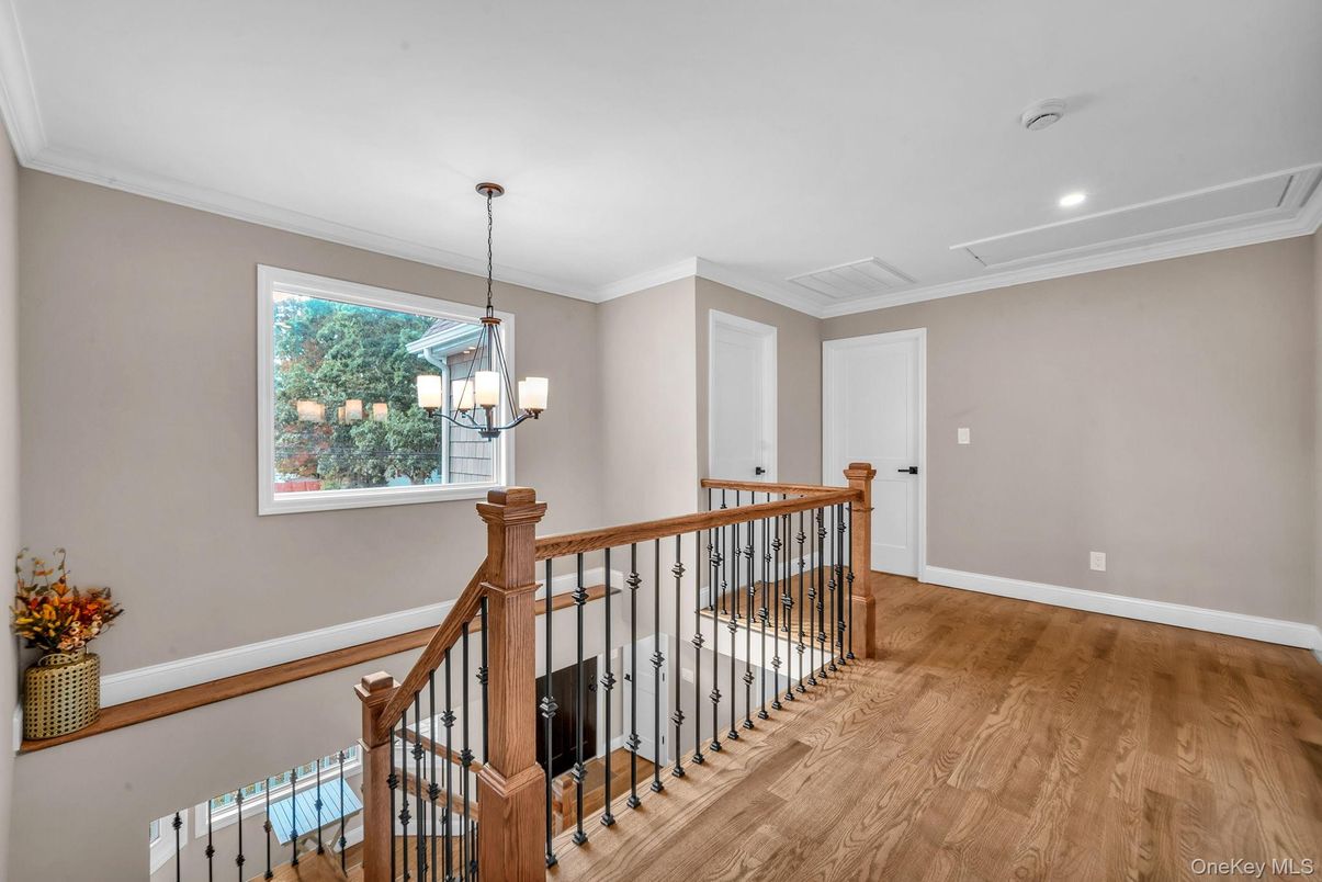 Chandelier, Interior, Recessed Lighting, Wood Texture Flooring