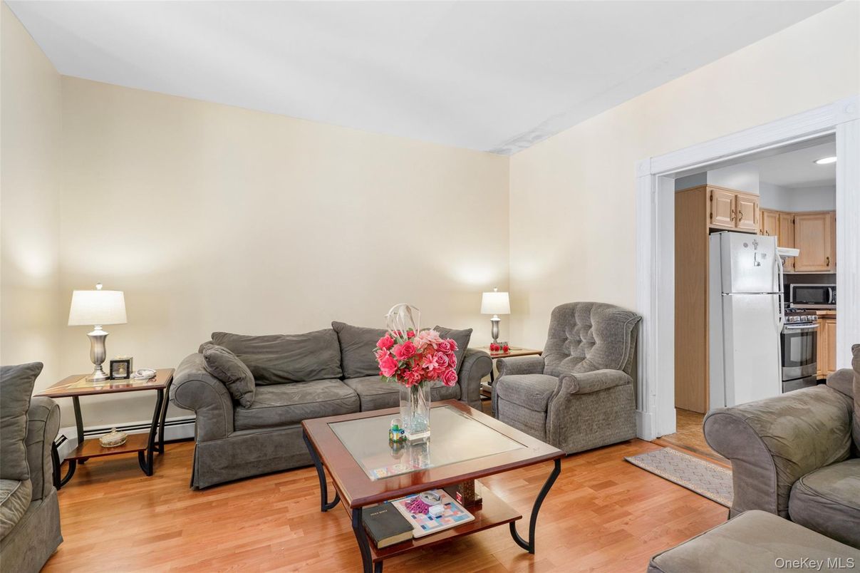 Interior, Kitchen, Living room, Recessed Lighting, Stainless Steel Appliances, Wood Texture Flooring