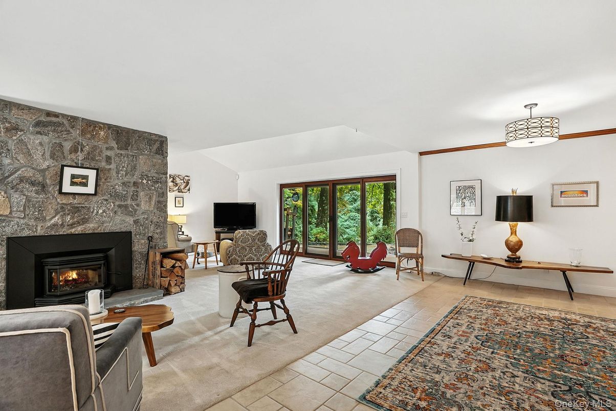 Fireplace, Interior, Living room