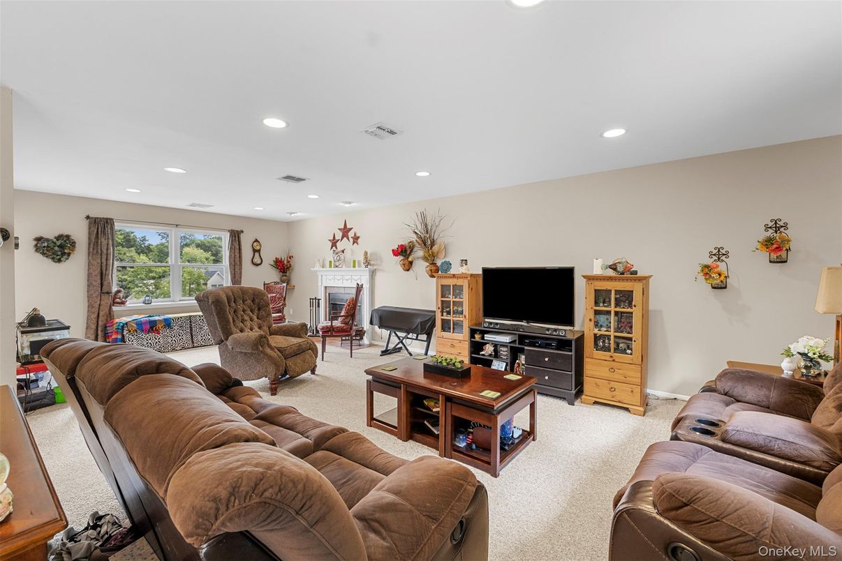 Fireplace, Interior, Living room, Recessed Lighting