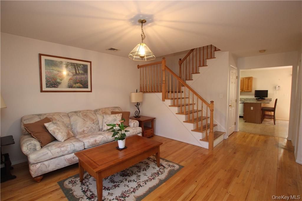 Interior, Living room, Pendant Lights, Wood Texture Flooring