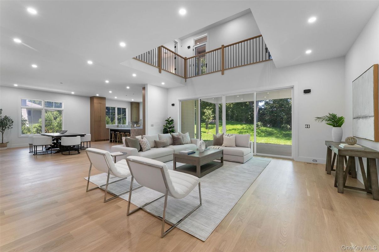 Dining room, Interior, Living room, Recessed Lighting, Wood Texture Flooring