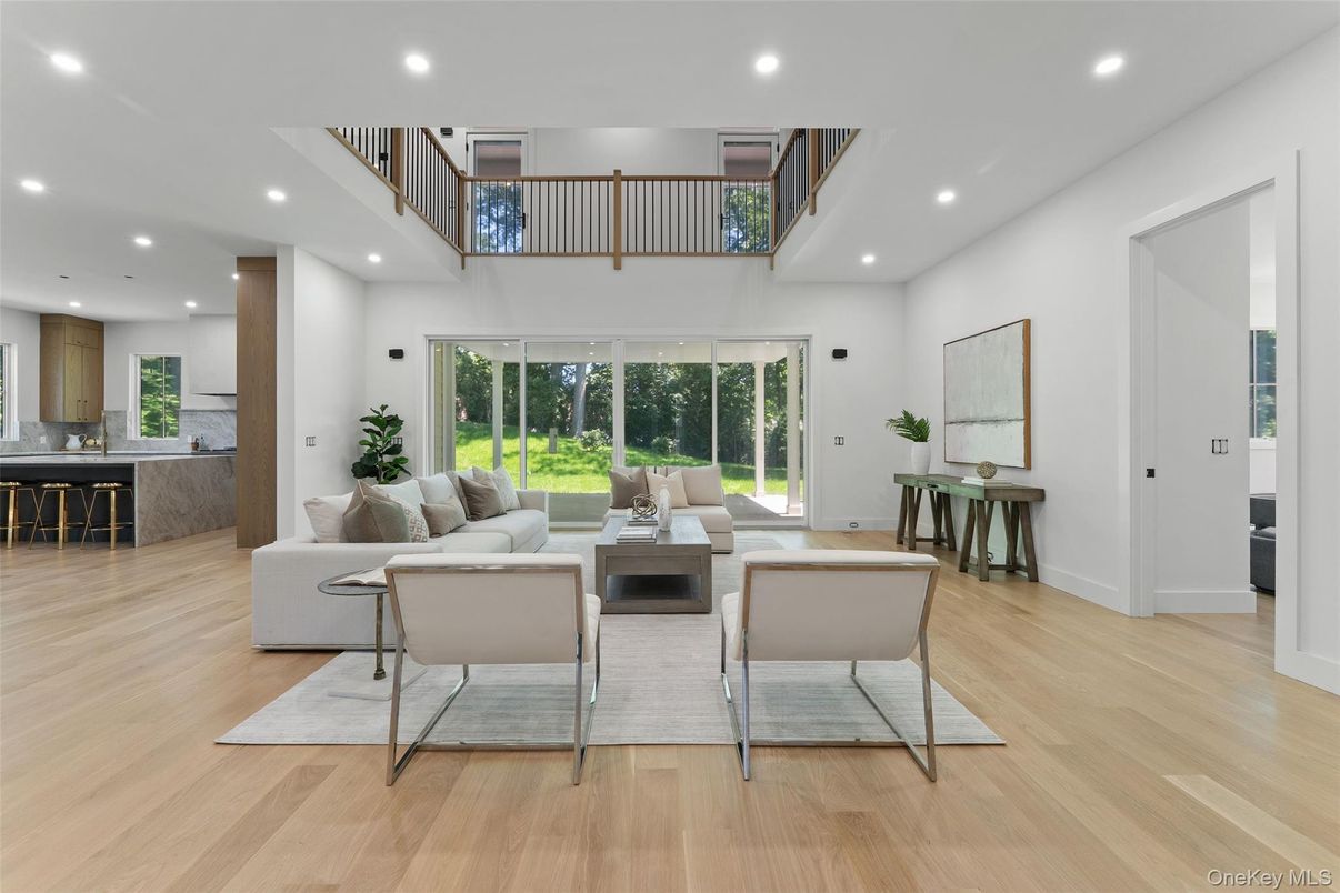 Interior, Kitchen, Living room, Recessed Lighting, Wood Texture Flooring