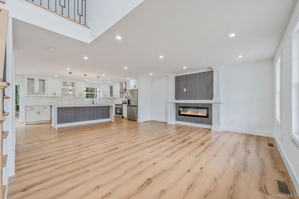 Fireplace, Interior, Kitchen, Recessed Lighting, Wood Texture Flooring