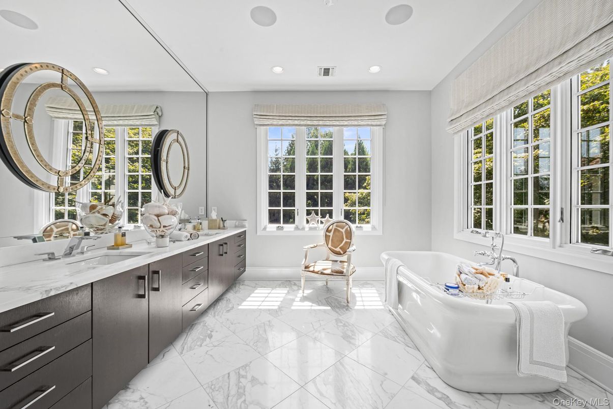 Bathroom, Dual Sink Vanities, Free Standing Baths, Interior, Marble, Recessed Lighting