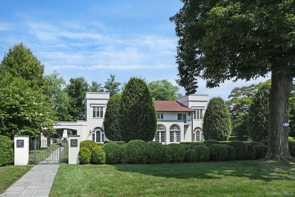 Backyard, Exterior, Facade, French Provincial