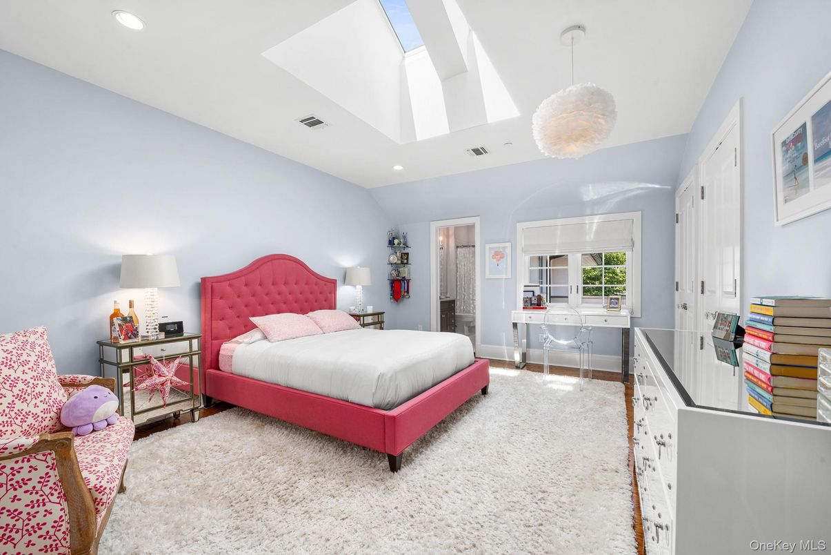 Bedroom, Interior, Pendant Lights, Recessed Lighting