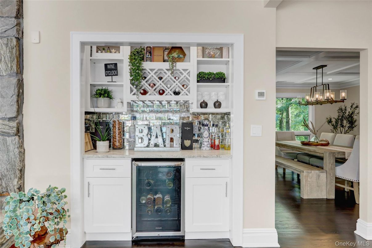 Chandelier, Dining room, Interior, Pendant Lights, Wood Texture Flooring