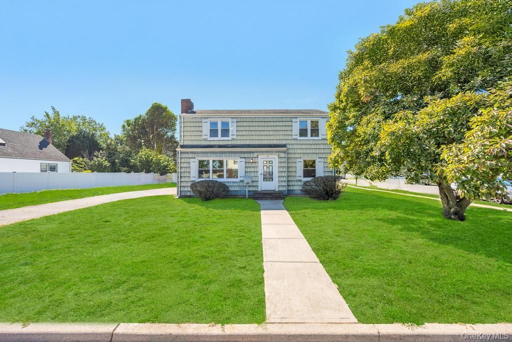 Exterior, Facade, Georgian