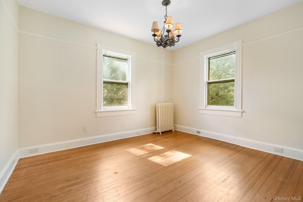 Chandelier, Empty room, Interior, Wood Texture Flooring