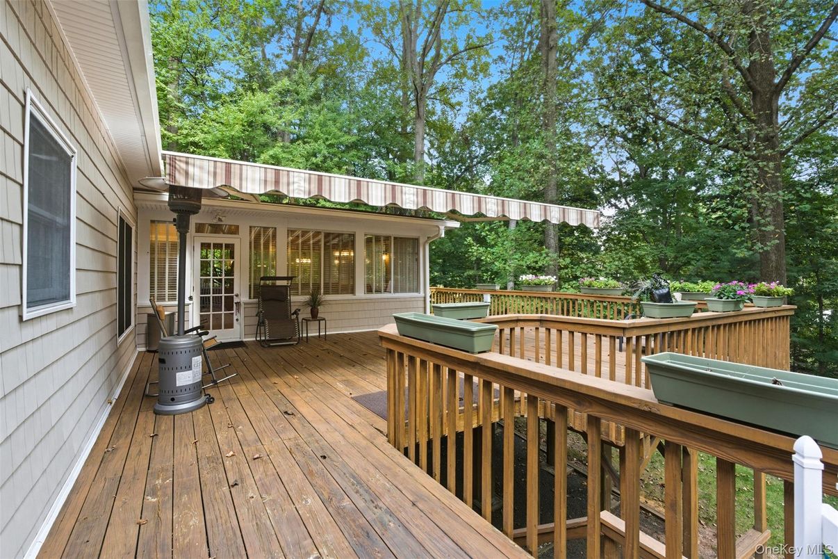 Exterior, Wood Texture Flooring