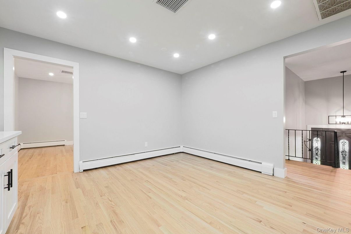 Empty room, Interior, Pendant Lights, Recessed Lighting, Wood Texture Flooring