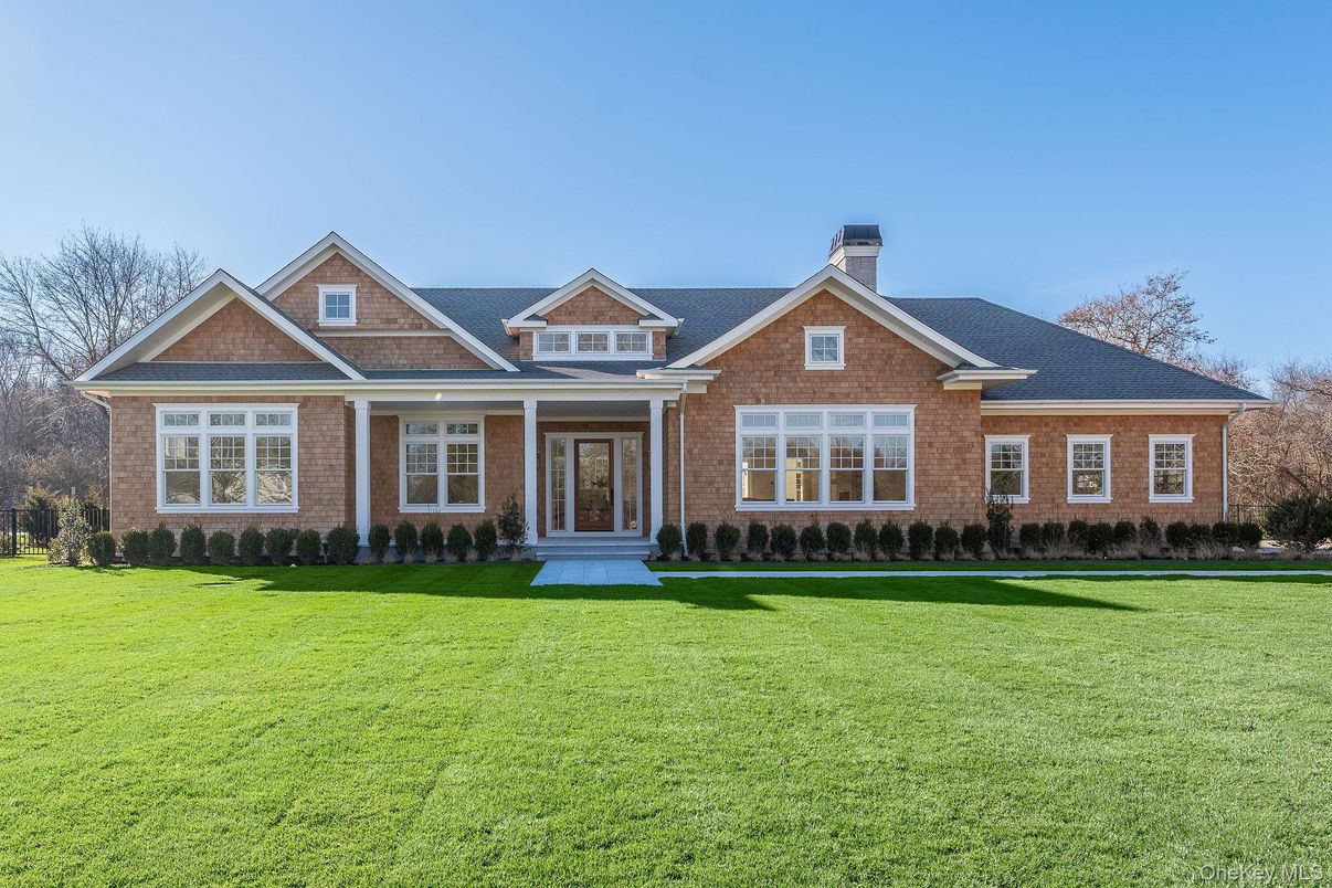 Exterior, Facade, Brick Facade, Brick Traditional