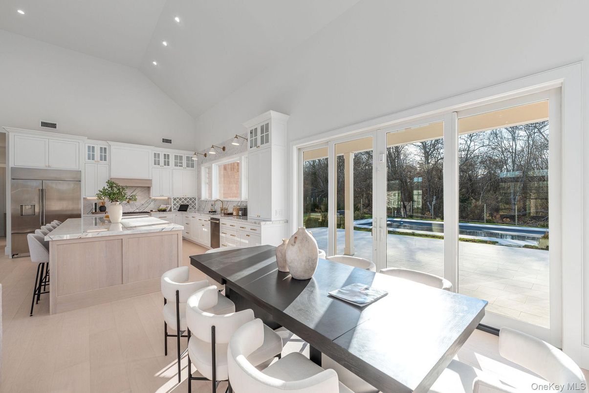 Dining room, Interior, Kitchen, Recessed Lighting
