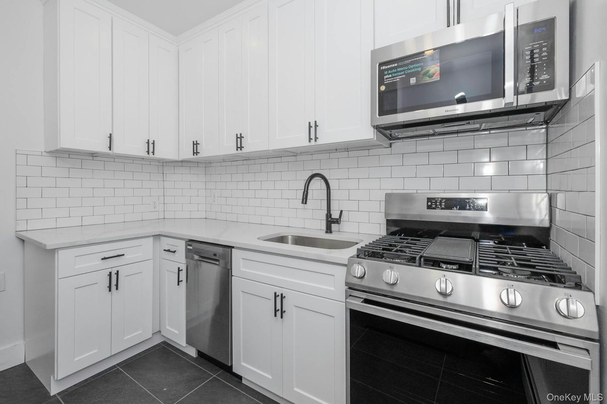 Interior, Kitchen, Stainless Steel Appliances