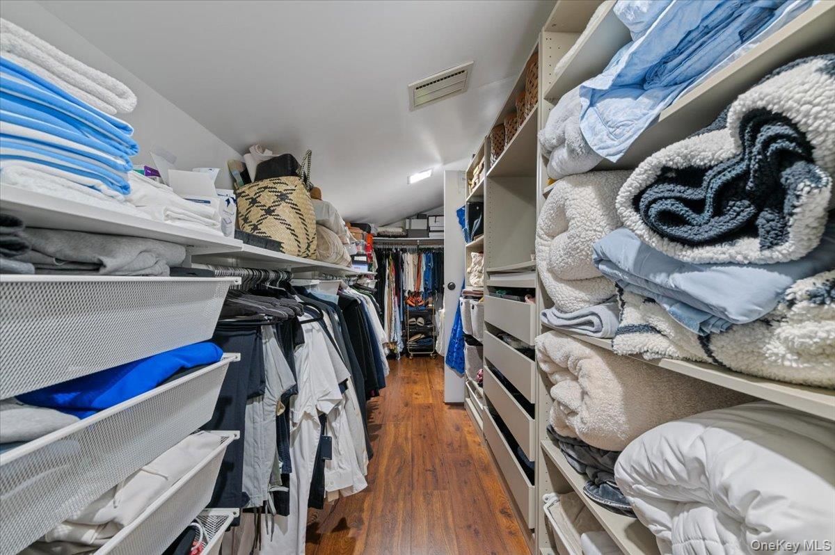 Interior, Walk-in Closets, Wood Texture Flooring