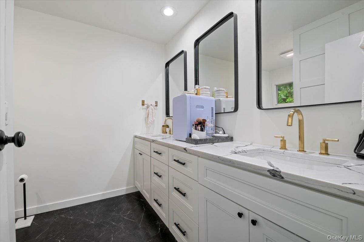 Bathroom, Dual Sink Vanities, Interior, Marble, Recessed Lighting