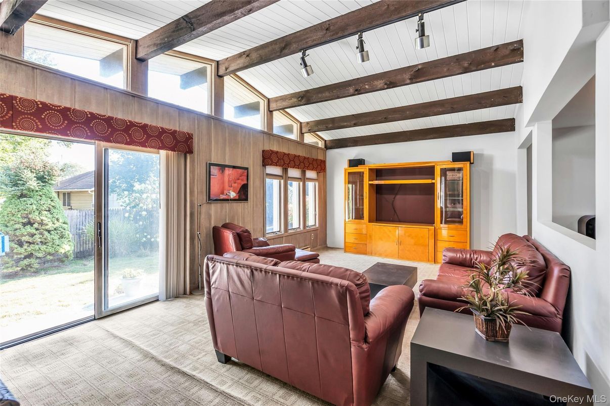 Interior, Living room, Wooden Beams